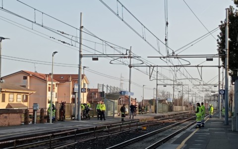 Un giovane di 29 anni perde la vita in stazione a Desio