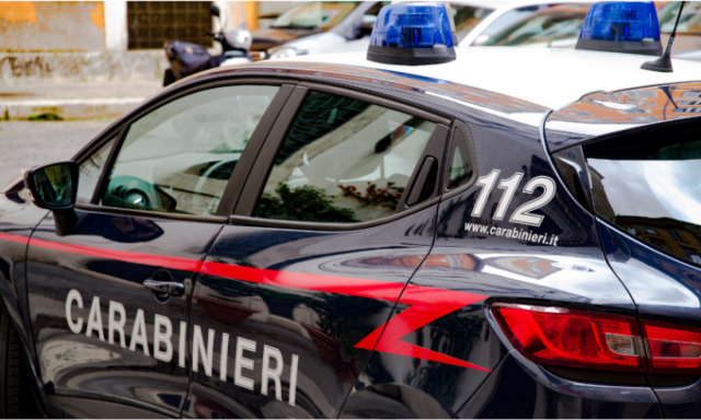 Due giovani di 18 e 21 anni arrestati per spaccio di cocaina e hashish