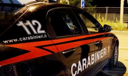 Due uomini arrestati per furto di gasolio da un furgone