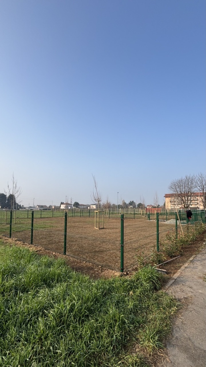 Manutenzione delle aree cani a Desio