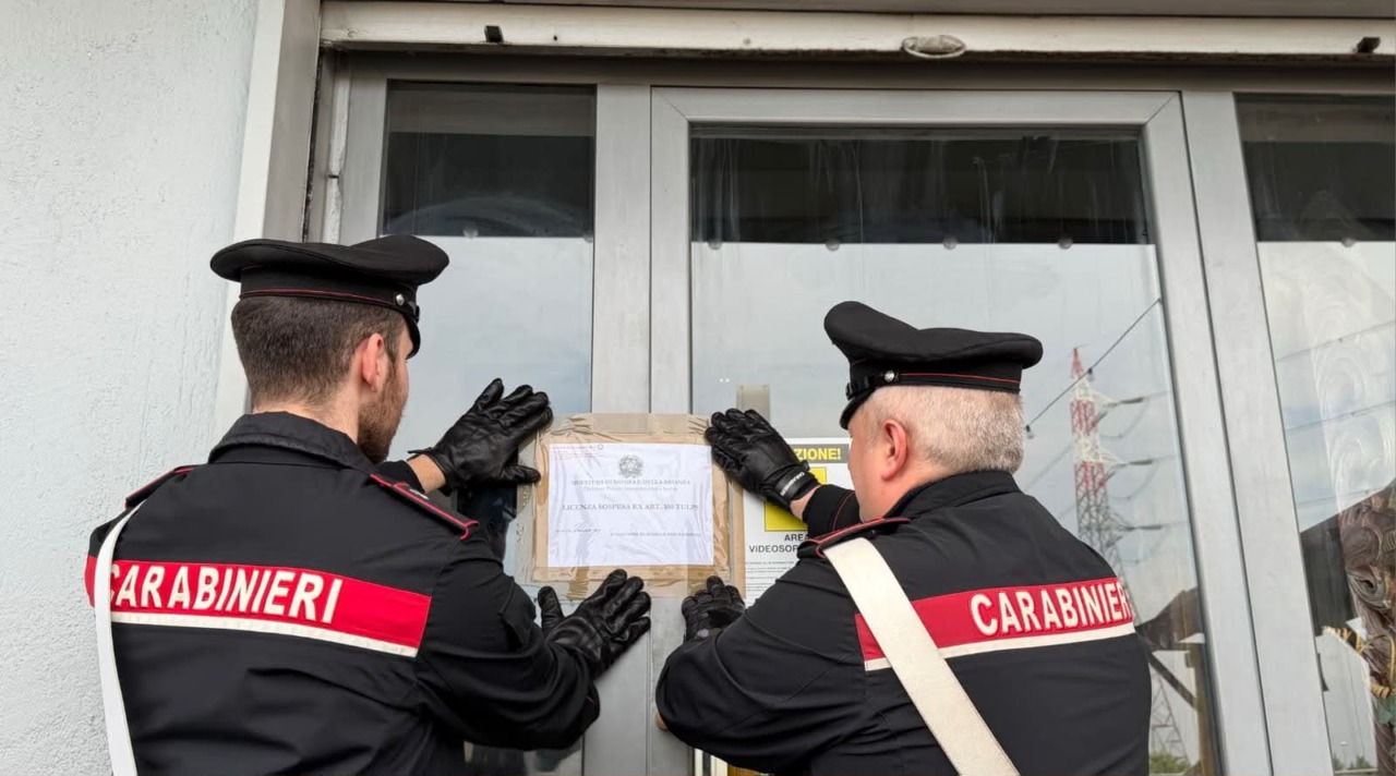 Il Questore sospende la licenza di un bar a Nova Milanese per violazioni legate alla droga