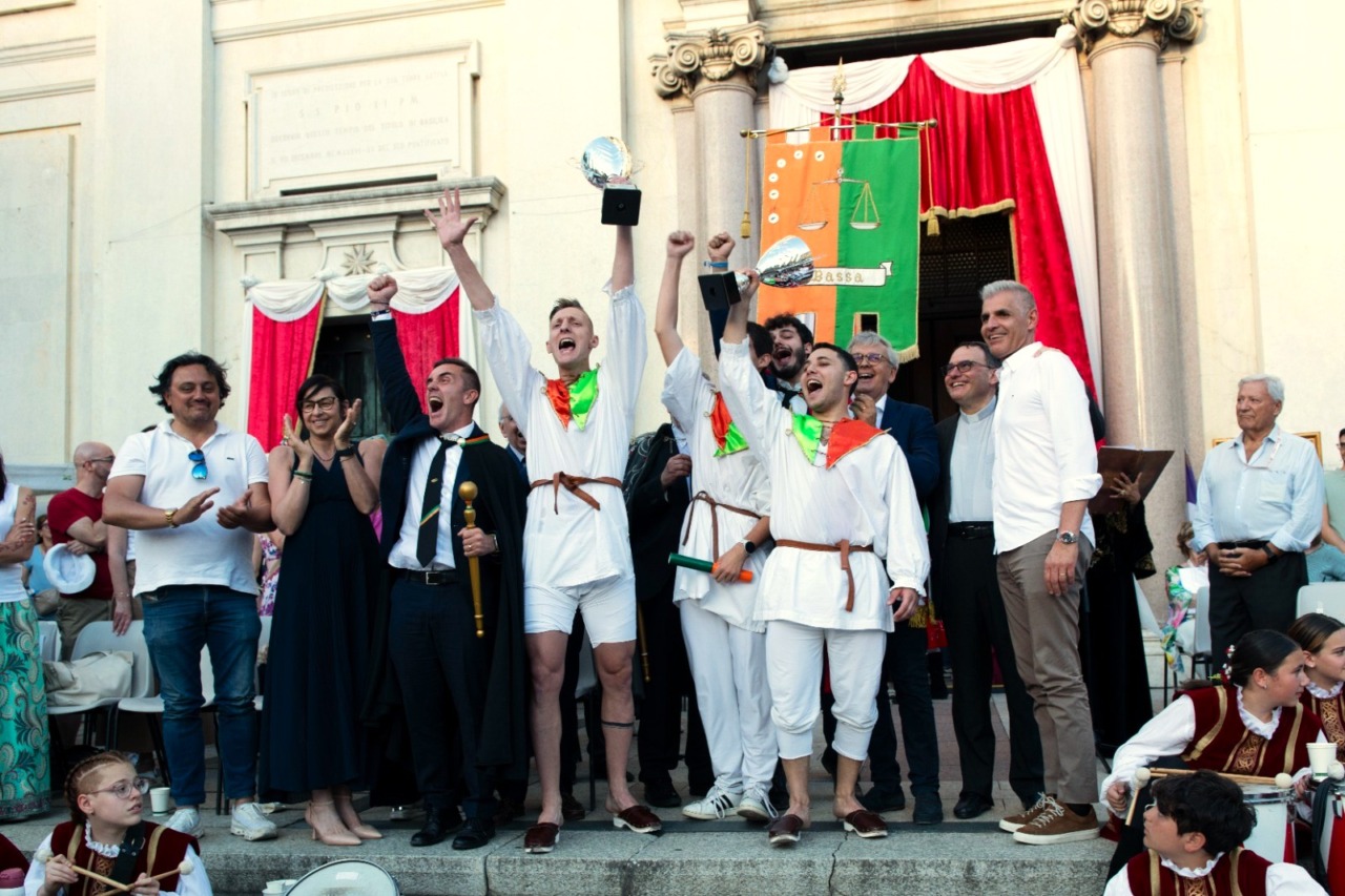 La Bassa trionfa al Palio degli Zoccoli