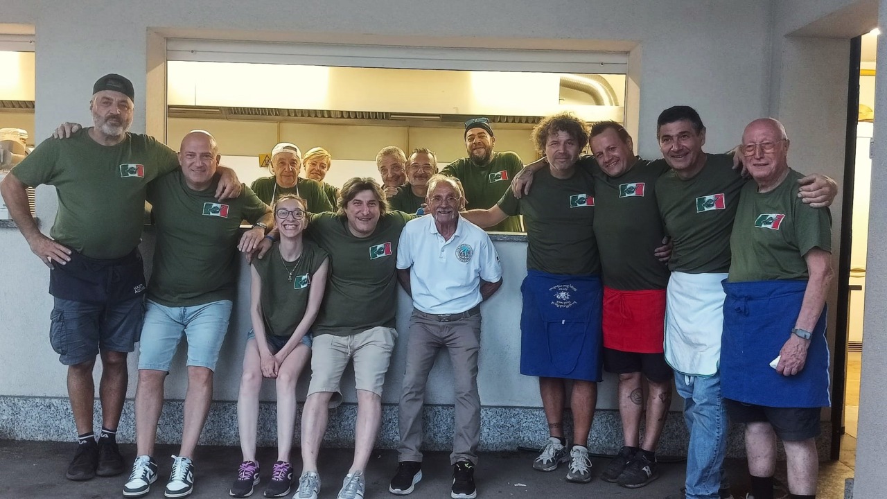 La celebrazione degli Alpini all’insegna della solidarietà