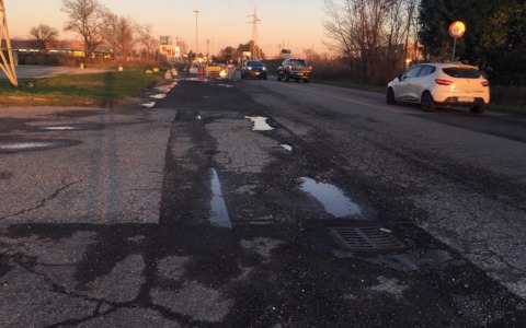 Il Pd di Desio chiede un’analisi delle strade e definisce le priorità per la manutenzione