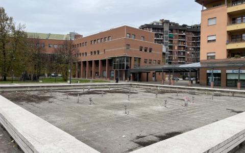 La fontana di piazza Don Giussani, quando tornerà a funzionare?